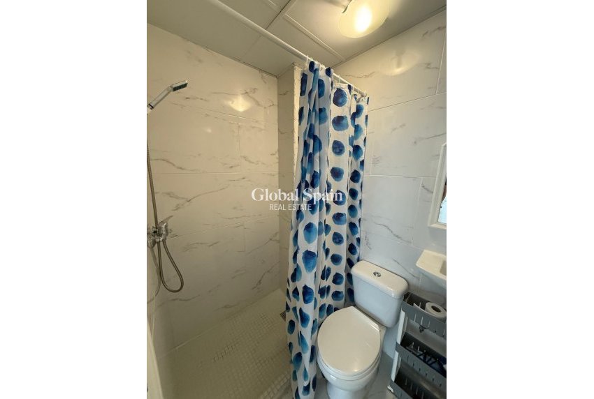 Venta - APARTAMENTO -
TORREVIEJA - Playa del Cura