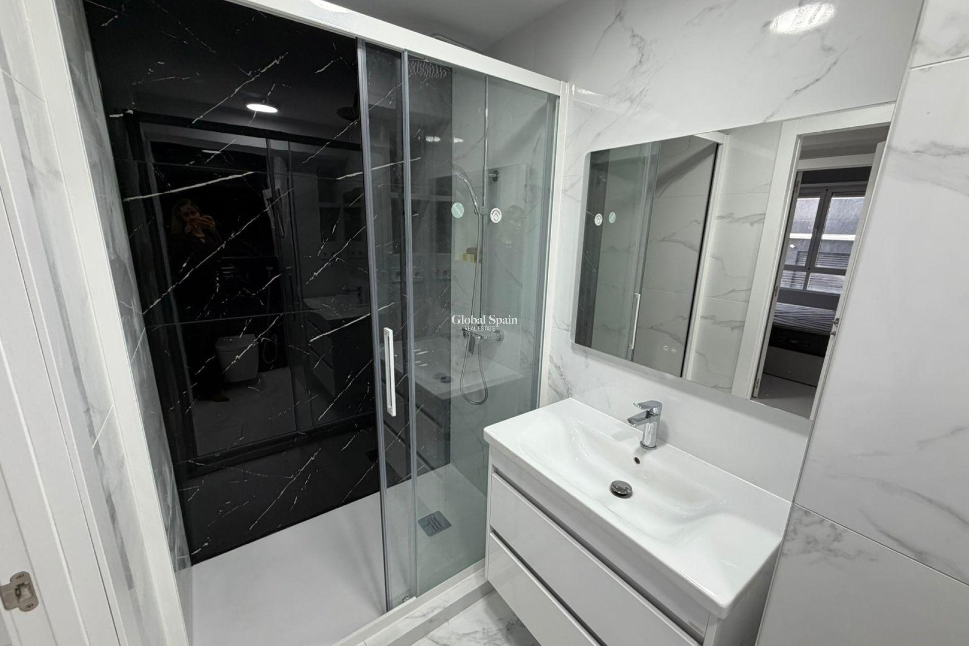 Venta - APARTAMENTO -
TORREVIEJA - Playa del Cura