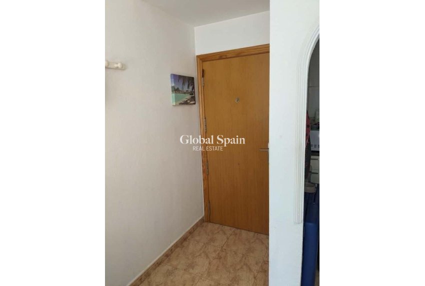 Venta - APARTAMENTO -
TORREVIEJA - Playa del Cura
