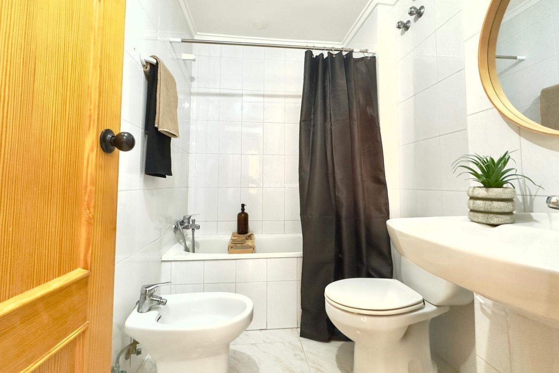 Venta - APARTAMENTO -
TORREVIEJA - Playa del Cura