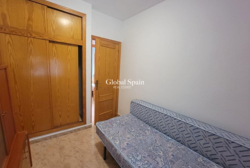 Venta - APARTAMENTO -
TORREVIEJA - Playa del Cura