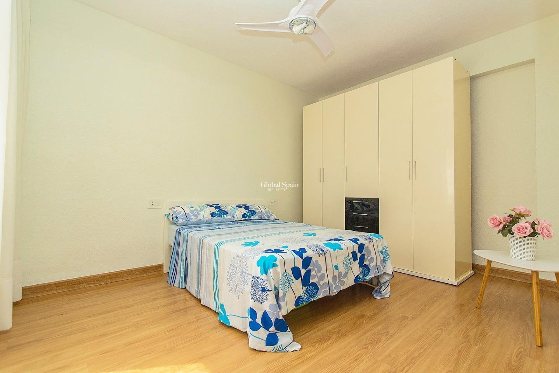 Venta - APARTAMENTO -
TORREVIEJA - Playa del Cura