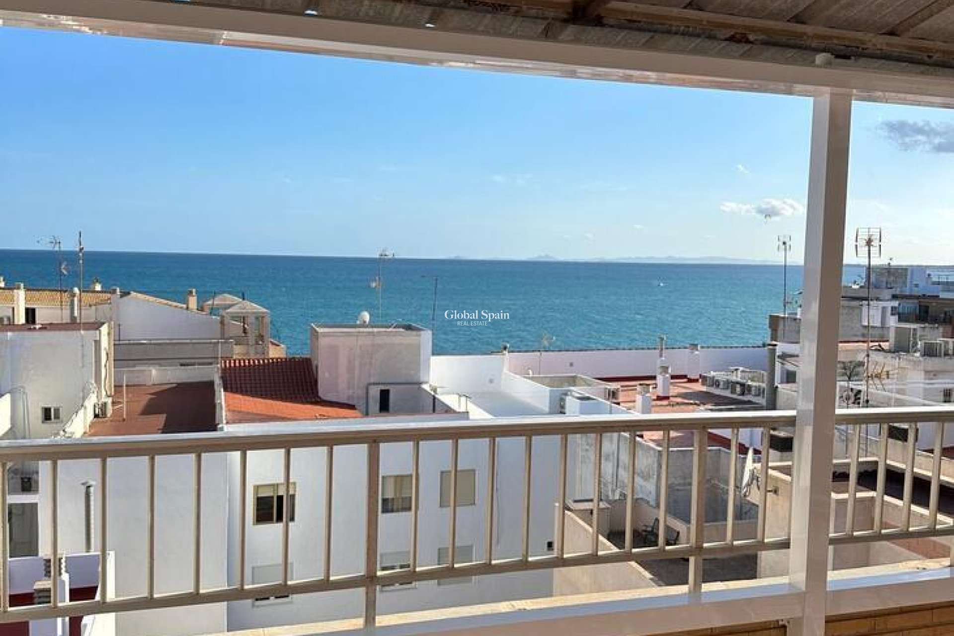 Venta - APARTAMENTO -
TORREVIEJA - Playa del Cura