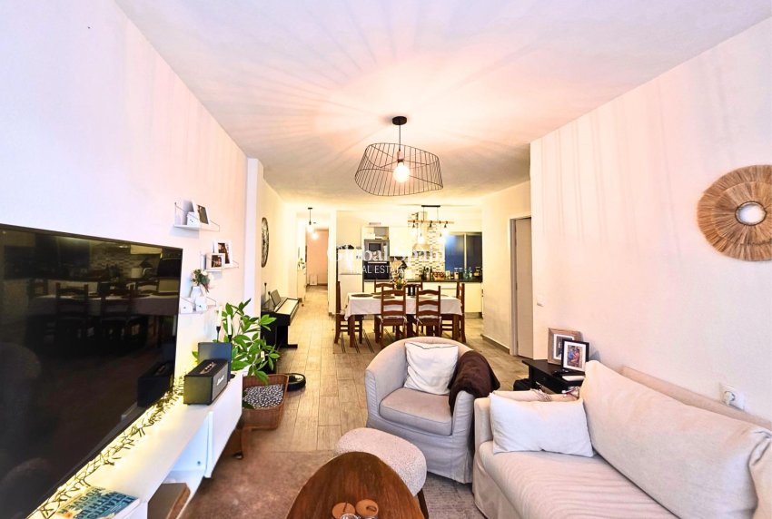 Venta - APARTAMENTO -
TORREVIEJA - Playa del Cura