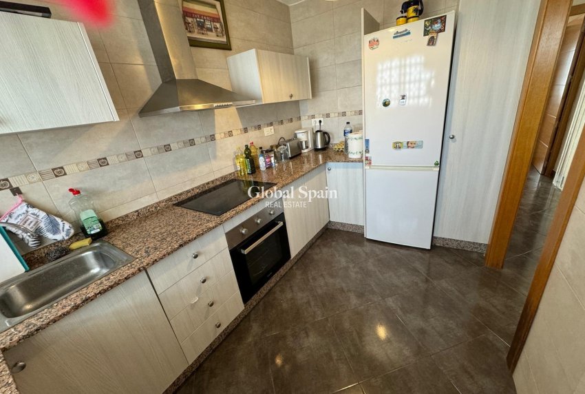 Venta - APARTAMENTO -
TORREVIEJA - Playa del Cura