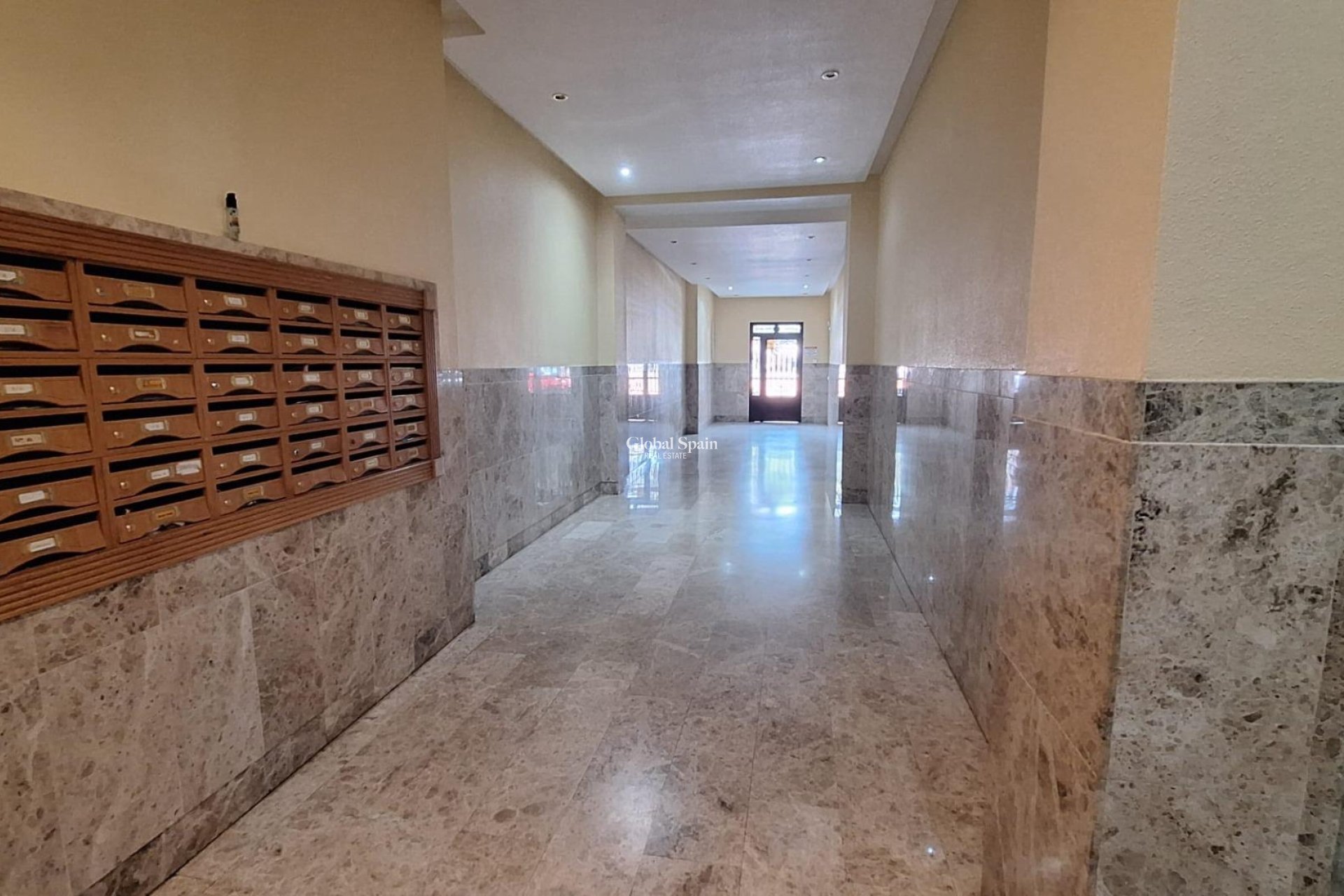 Venta - APARTAMENTO -
TORREVIEJA - Playa del Cura