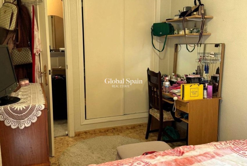 Venta - APARTAMENTO -
TORREVIEJA - Playa del Cura