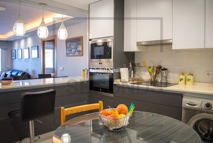 Venta - APARTAMENTO -
TORREVIEJA - Playa del Cura