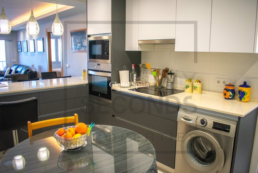 Venta - APARTAMENTO -
TORREVIEJA - Playa del Cura