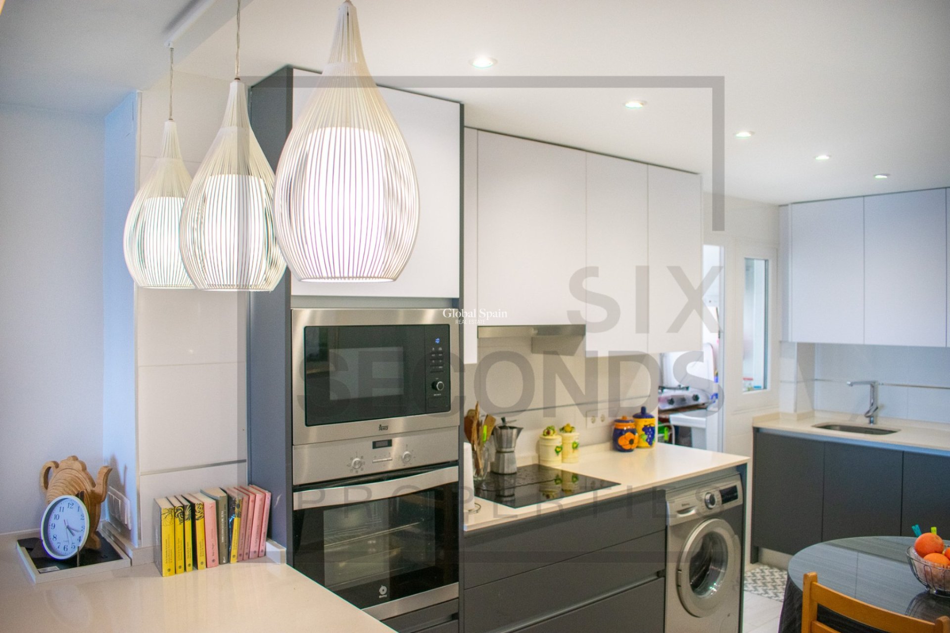 Venta - APARTAMENTO -
TORREVIEJA - Playa del Cura