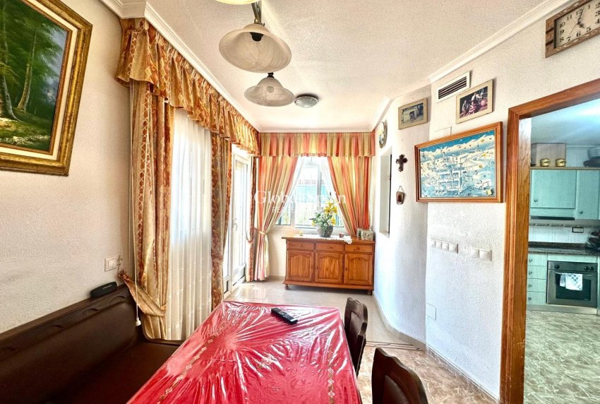 Venta - APARTAMENTO -
TORREVIEJA - Playa del Cura