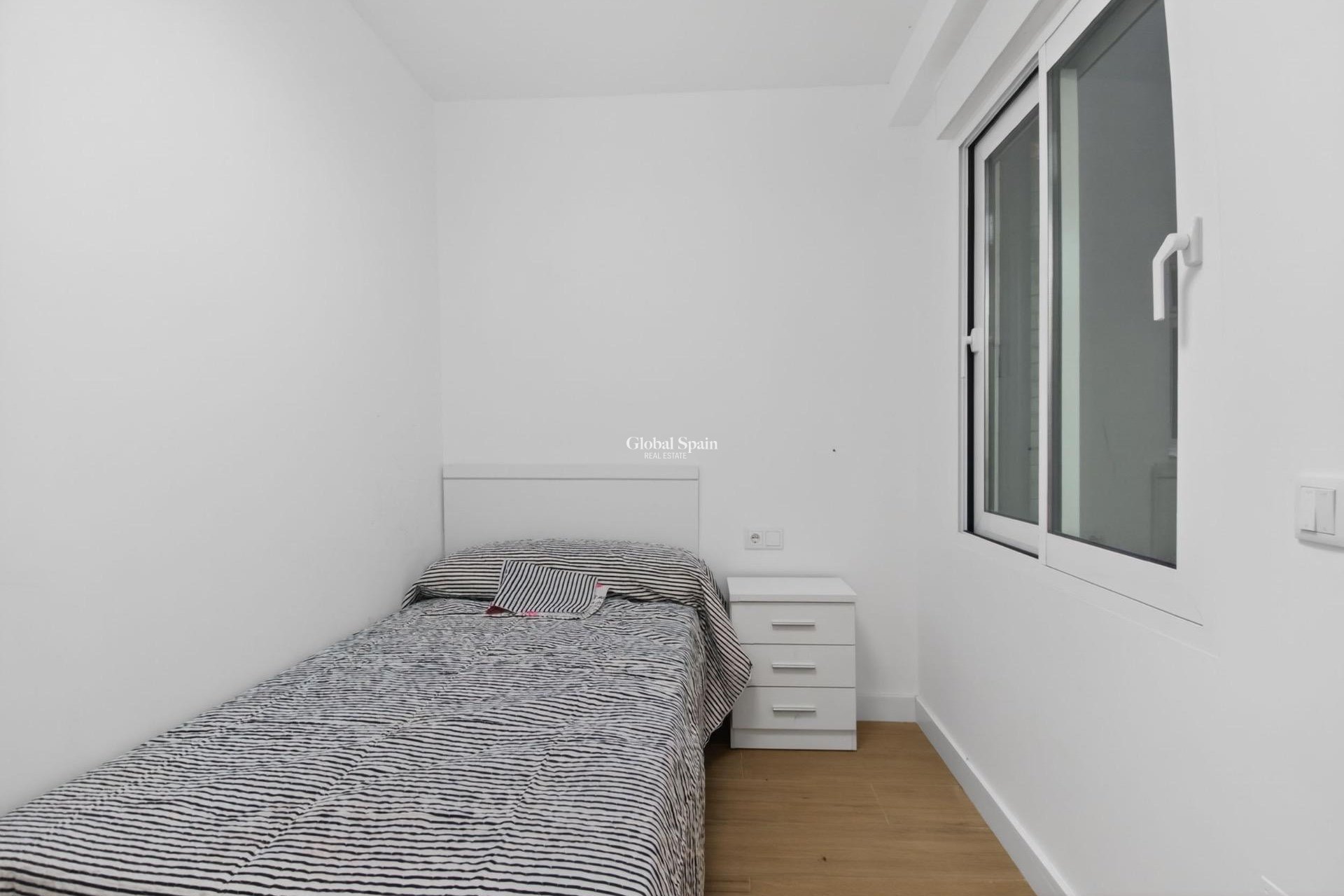 Venta - APARTAMENTO -
TORREVIEJA - Playa del Cura