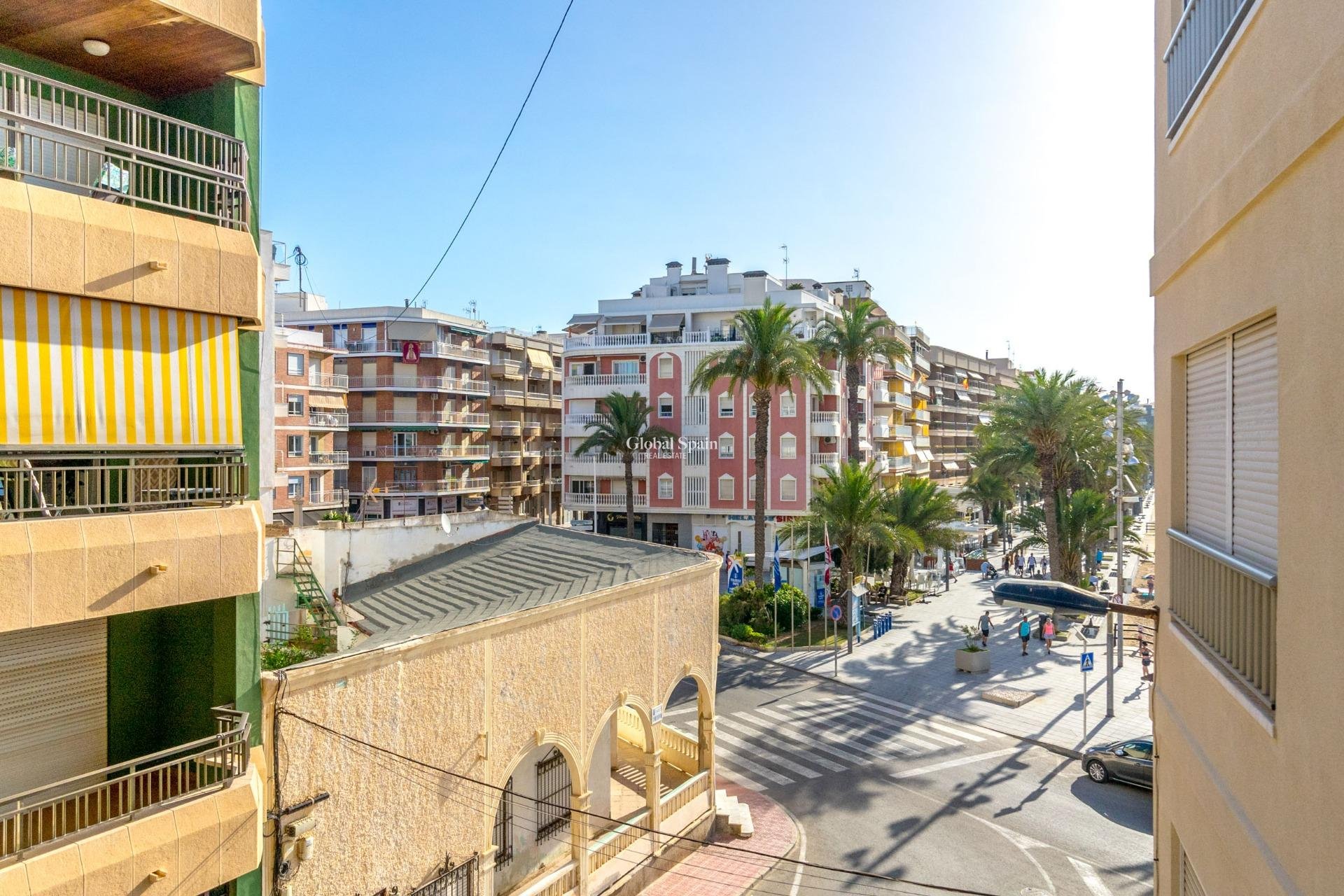 Venta - APARTAMENTO -
TORREVIEJA - Playa del Cura
