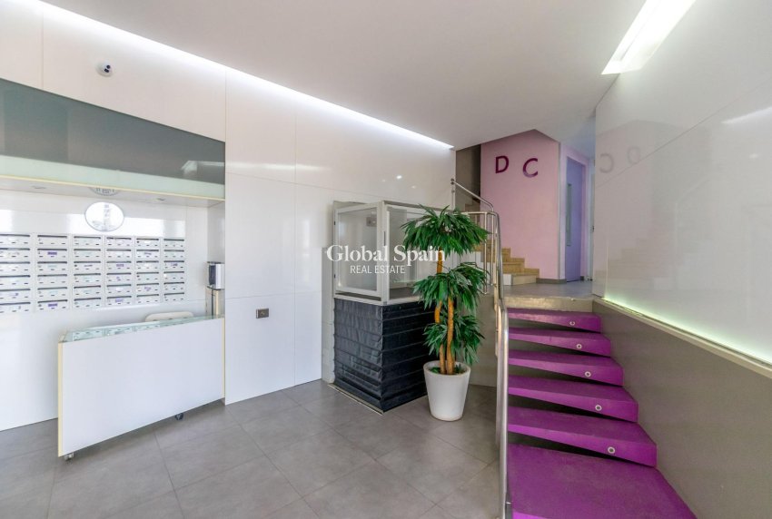 Venta - APARTAMENTO -
TORREVIEJA - Playa del Cura