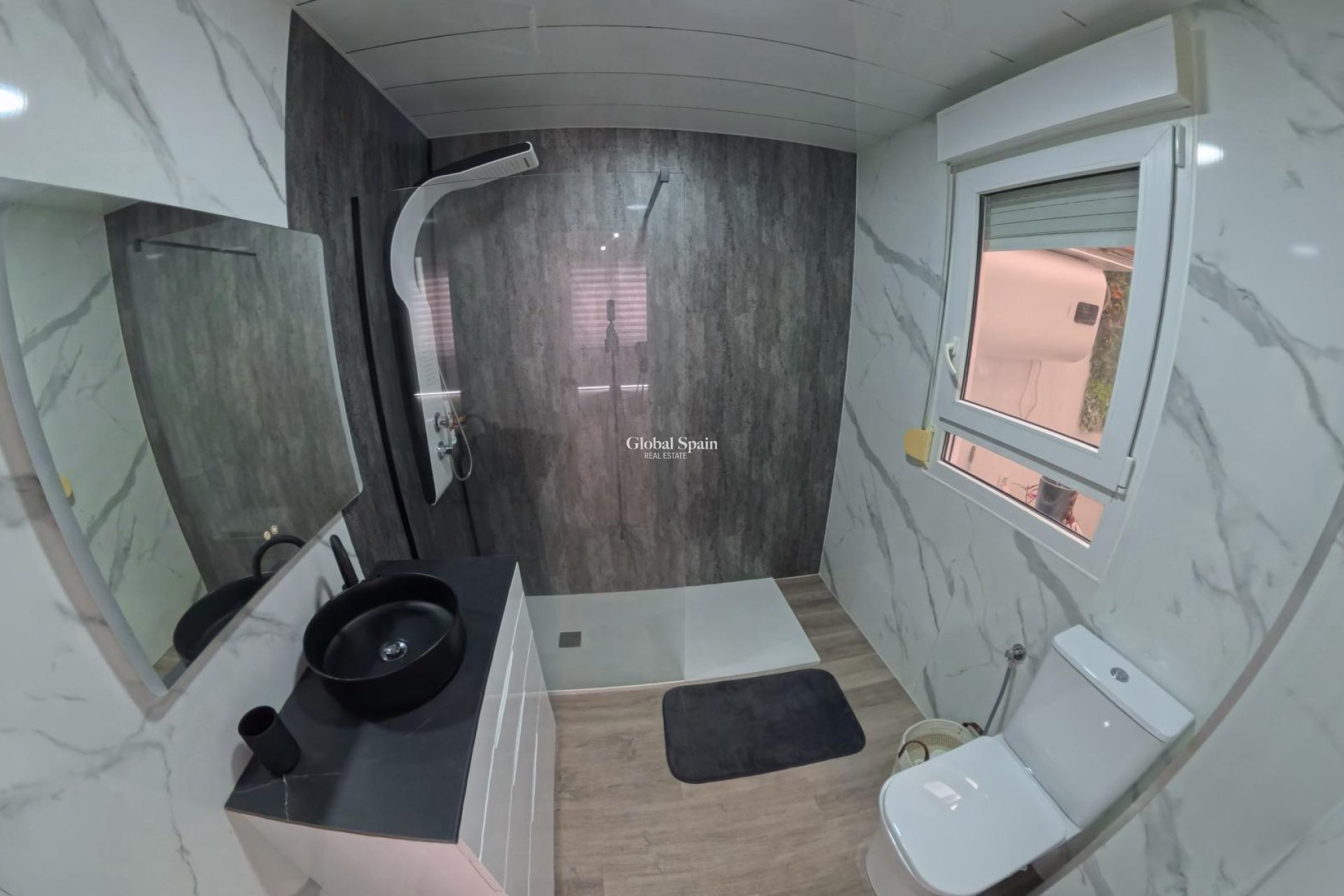 Venta - APARTAMENTO -
TORREVIEJA - Playa del Cura