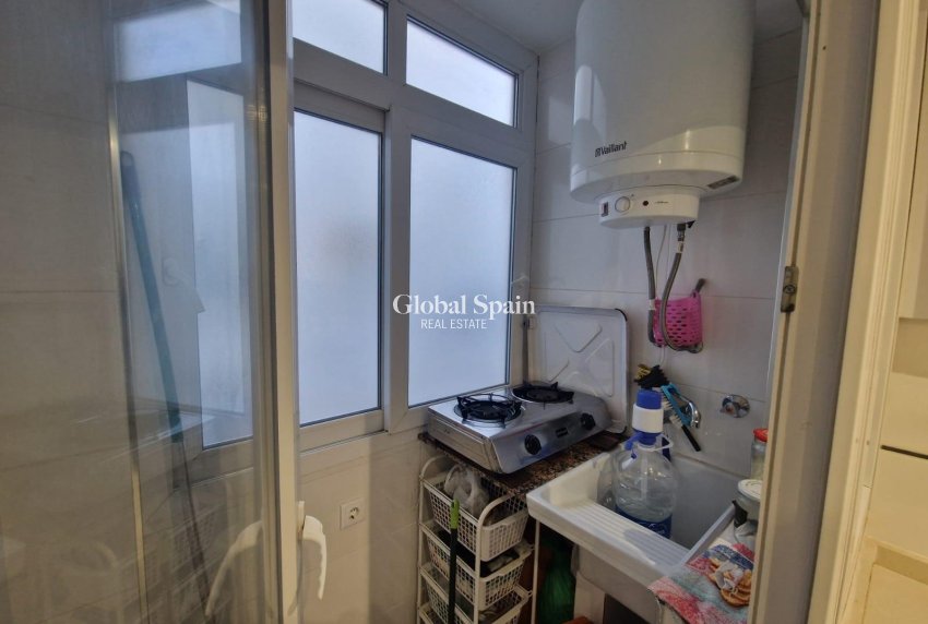 Venta - APARTAMENTO -
TORREVIEJA - Playa del Cura