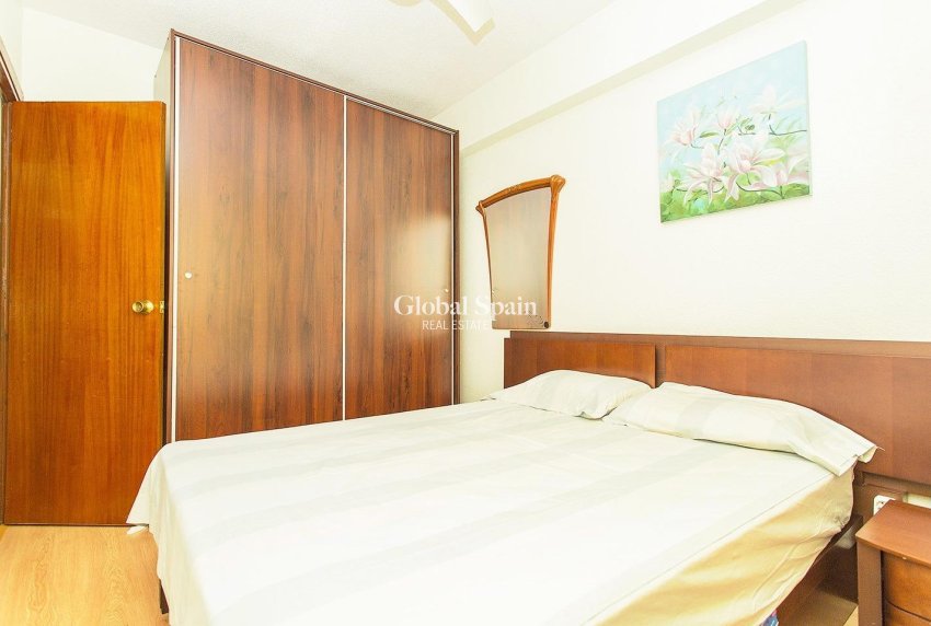 Venta - APARTAMENTO -
TORREVIEJA - Playa del Cura