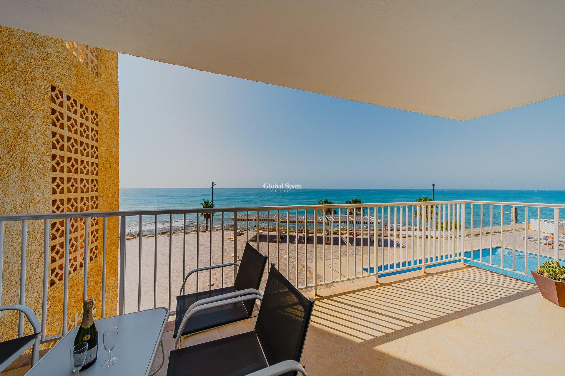 Venta - APARTAMENTO -
TORREVIEJA - Playa del cura
