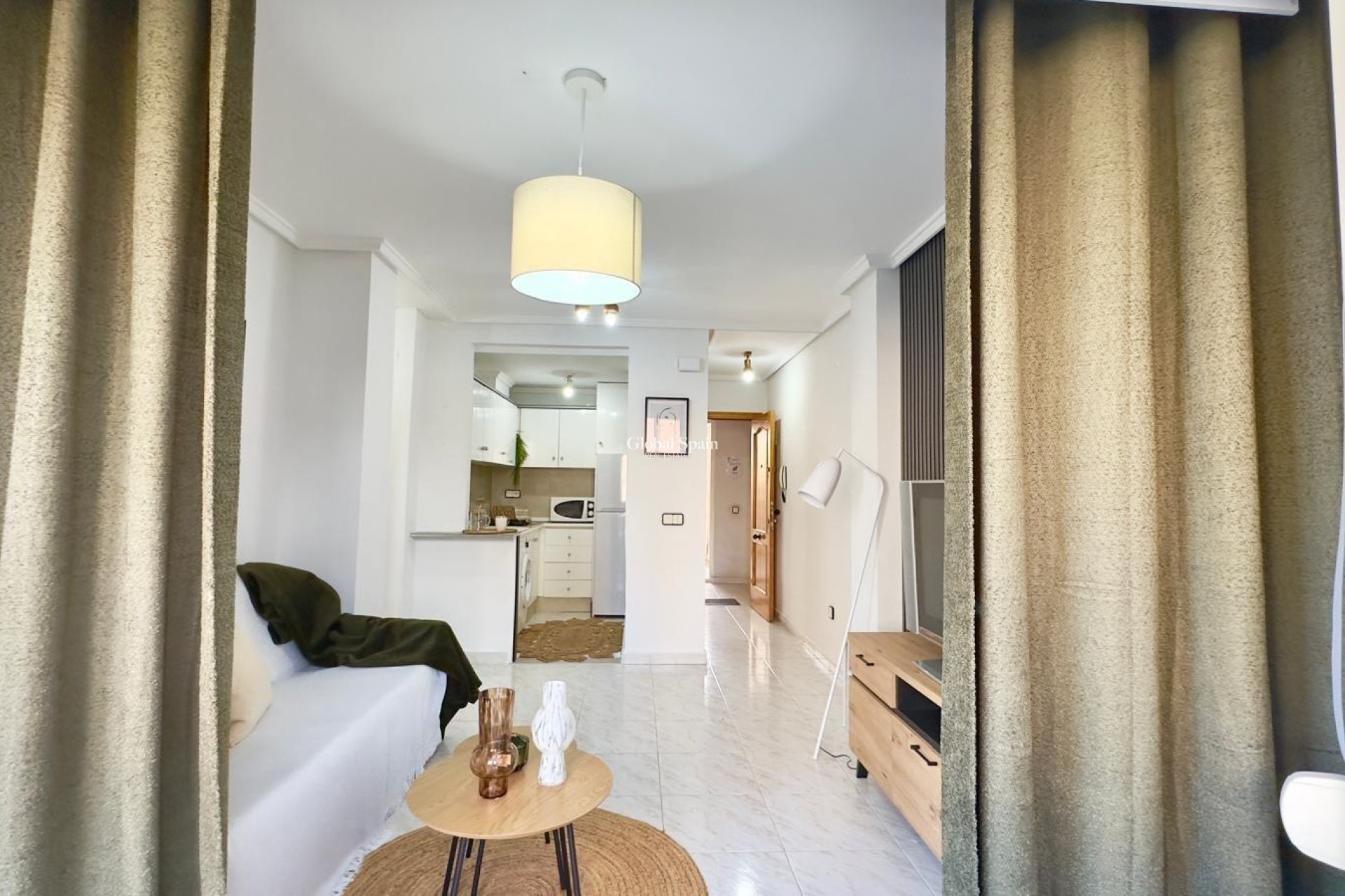 Venta - APARTAMENTO -
TORREVIEJA - Playa del Cura