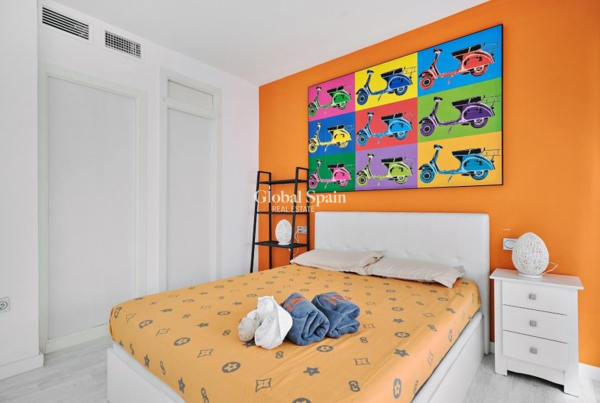 Venta - APARTAMENTO -
TORREVIEJA - Playa del Cura