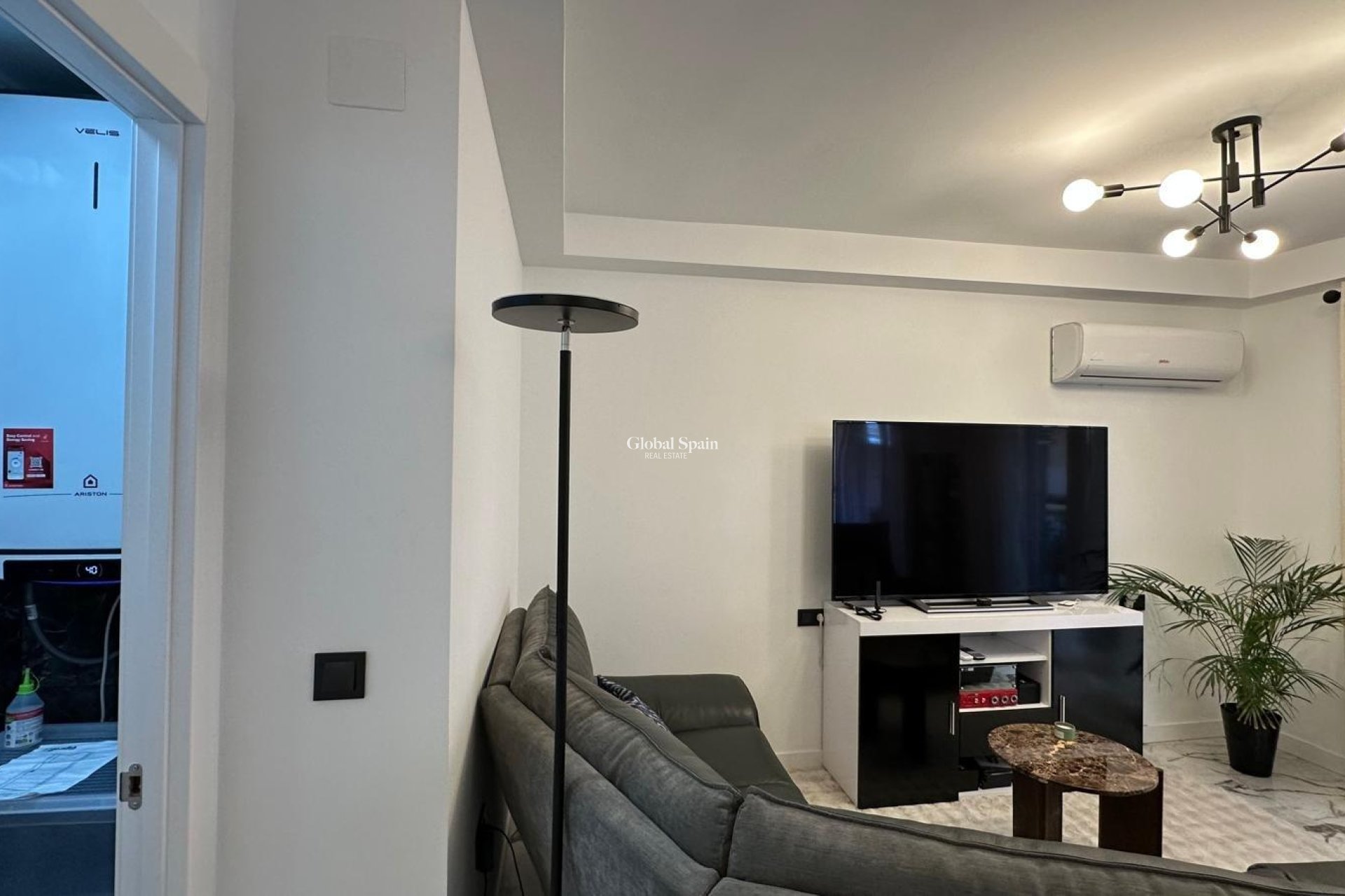 Venta - APARTAMENTO -
TORREVIEJA - Playa del Cura