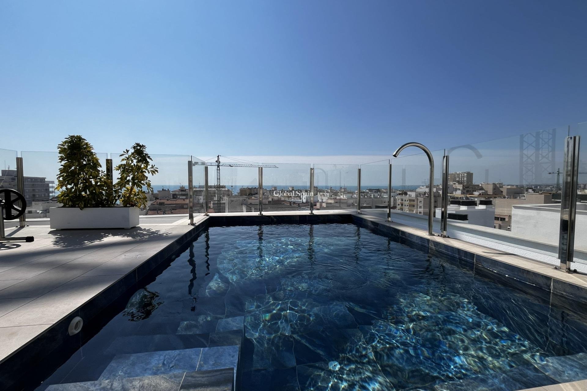 Venta - APARTAMENTO -
TORREVIEJA - Playa del Cura