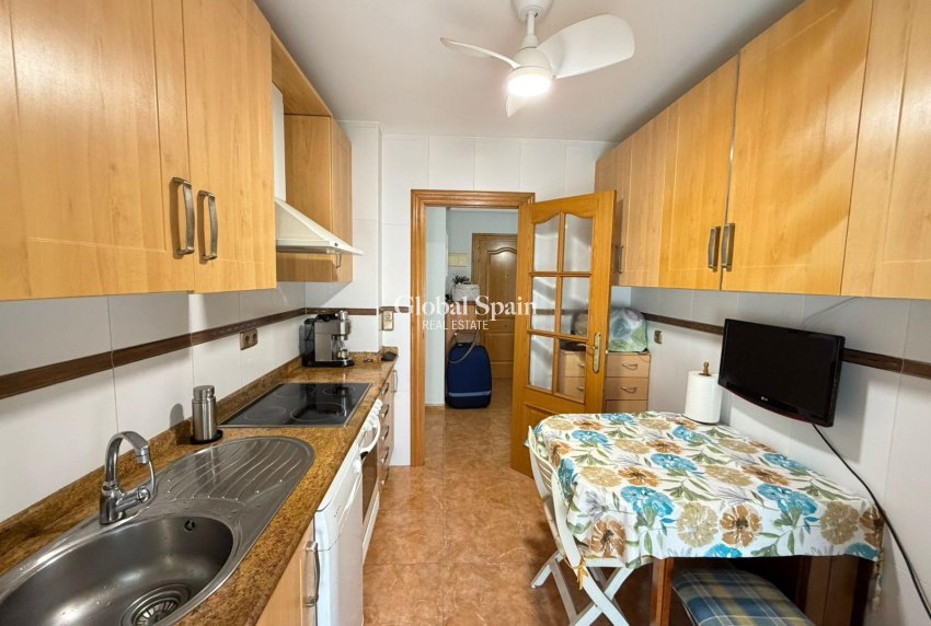 Venta - APARTAMENTO -
TORREVIEJA - Playa del Cura