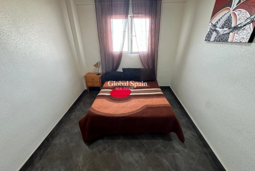 Venta - APARTAMENTO -
TORREVIEJA - Playa del Cura