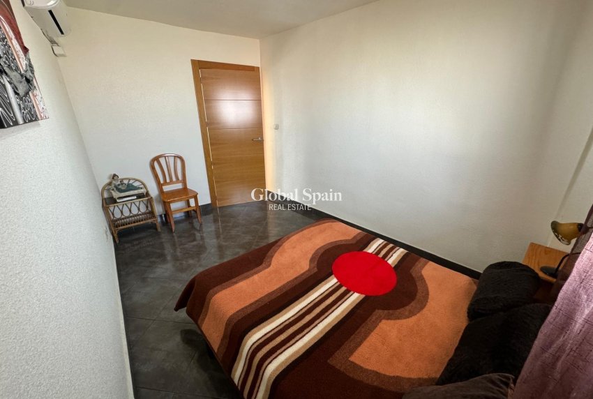 Venta - APARTAMENTO -
TORREVIEJA - Playa del Cura