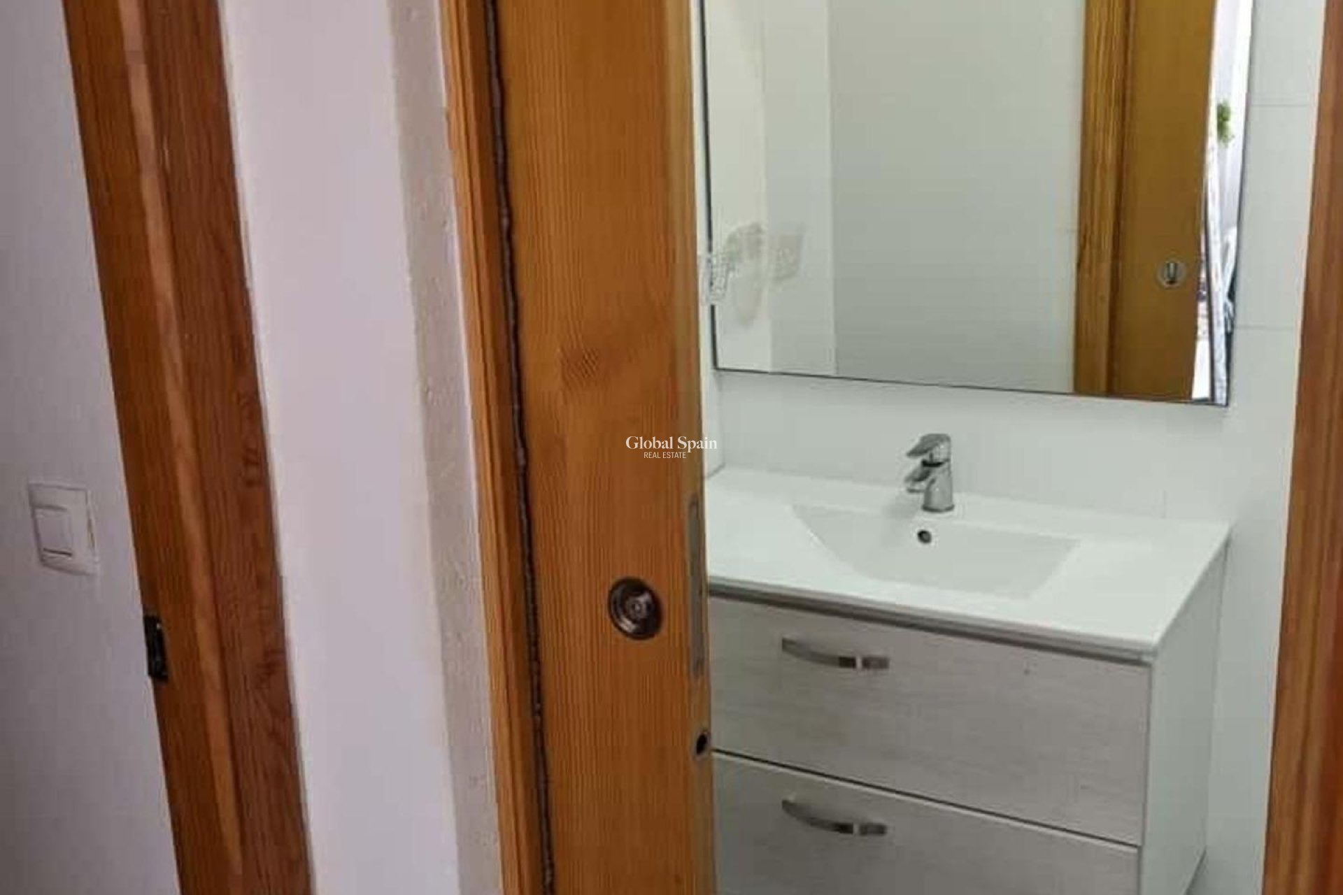 Venta - APARTAMENTO -
TORREVIEJA - Playa del Cura