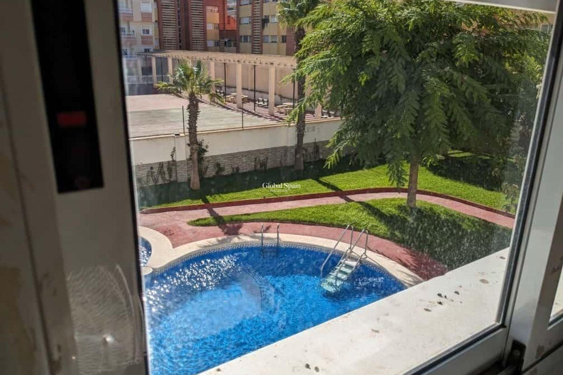Venta - APARTAMENTO -
TORREVIEJA - Playa del Cura