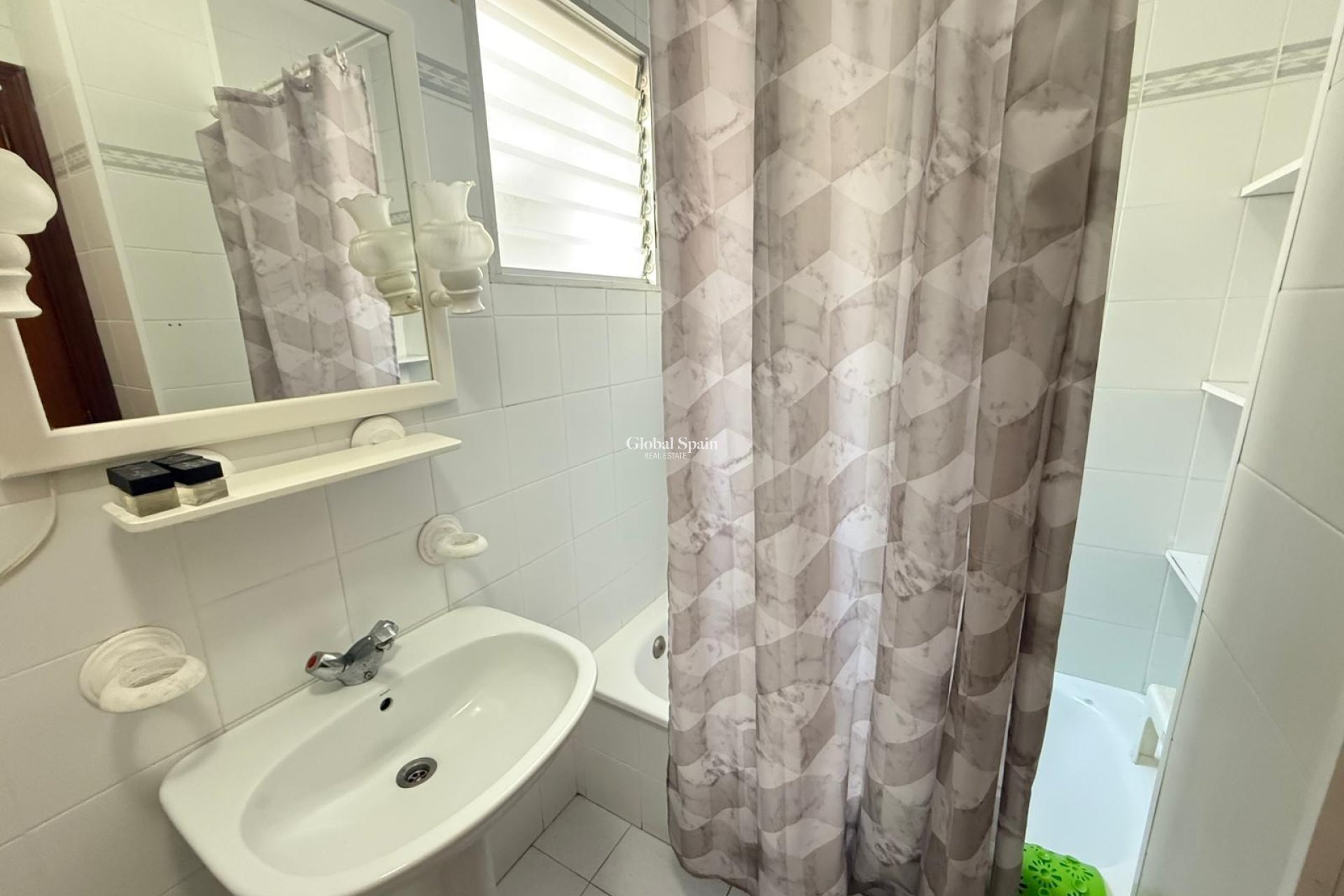 Venta - APARTAMENTO -
TORREVIEJA - Playa del Cura