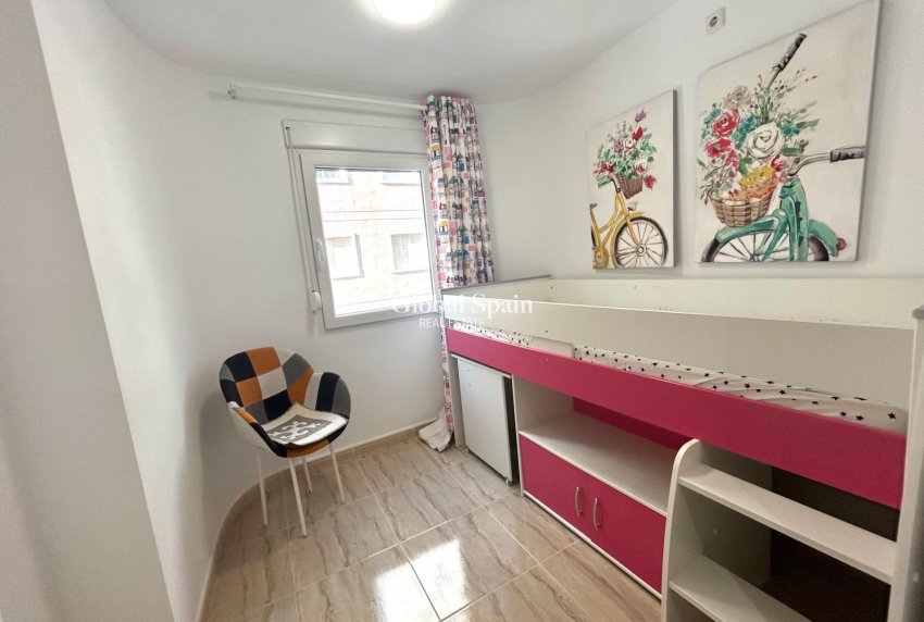 Venta - APARTAMENTO -
TORREVIEJA - Playa del Cura