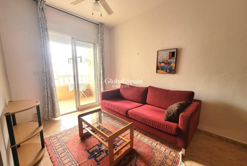 Venta - APARTAMENTO -
TORREVIEJA - Playa del Cura