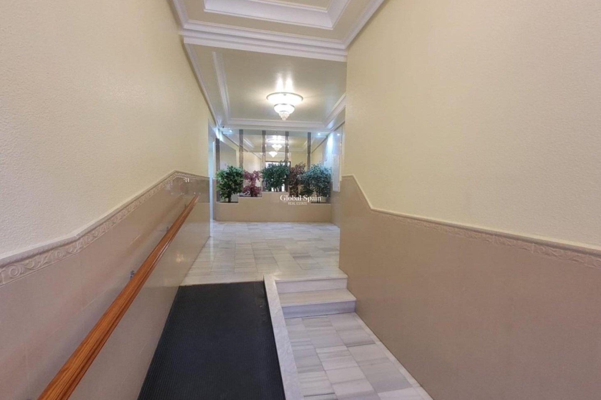 Venta - APARTAMENTO -
TORREVIEJA - Playa del Cura