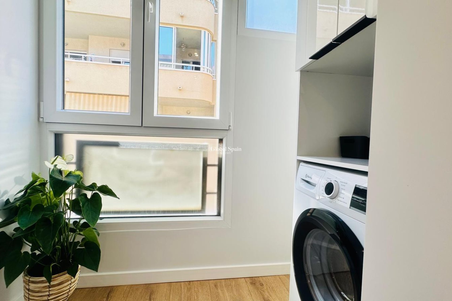 Venta - APARTAMENTO -
TORREVIEJA - Playa del Cura