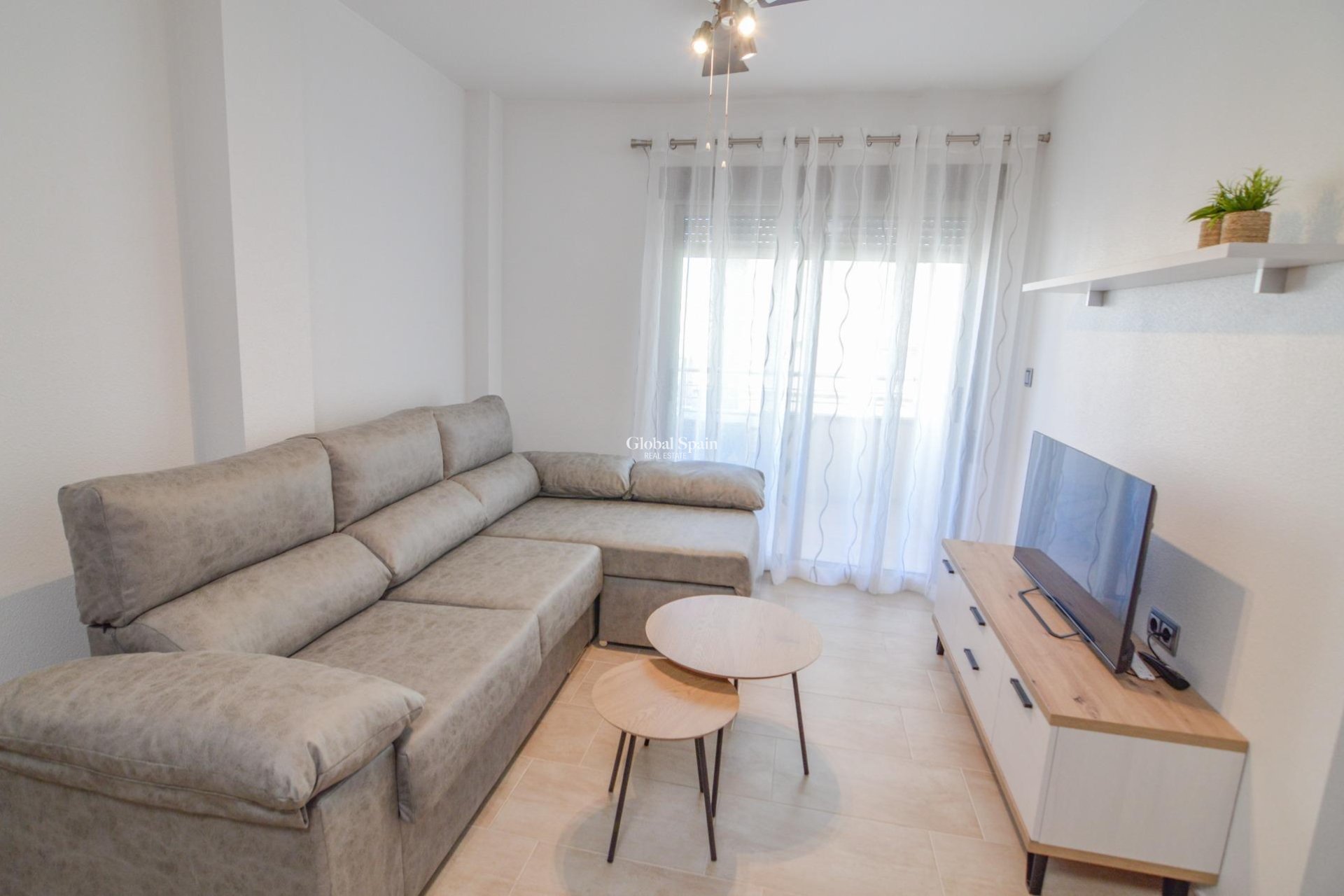 Venta - APARTAMENTO -
TORREVIEJA - Playa del Cura