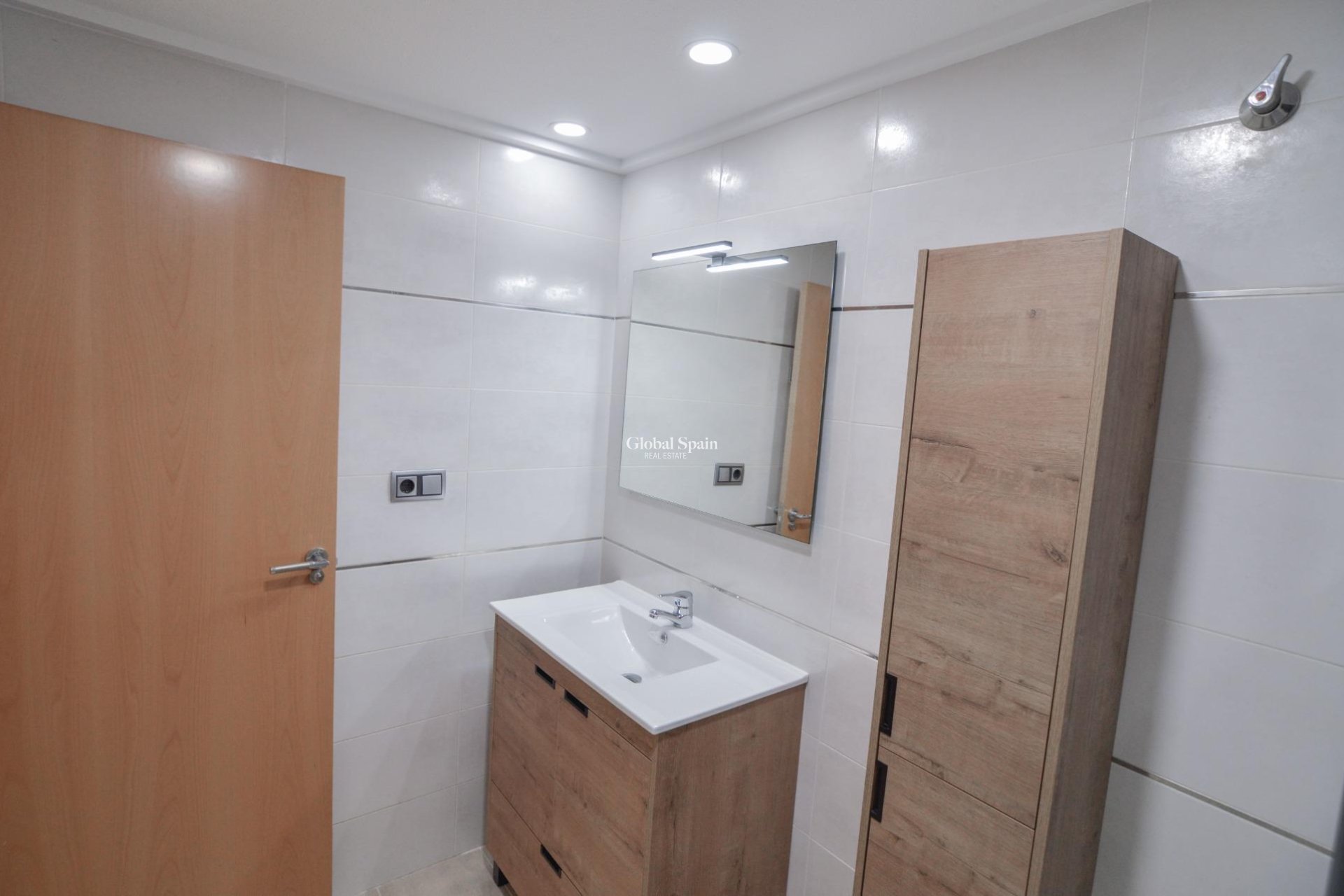 Venta - APARTAMENTO -
TORREVIEJA - Playa del Cura