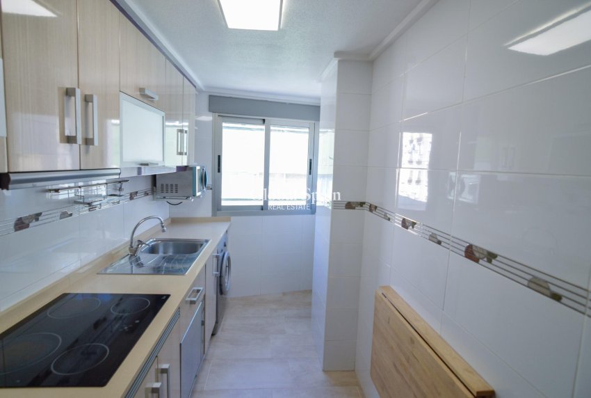 Venta - APARTAMENTO -
TORREVIEJA - Playa del Cura