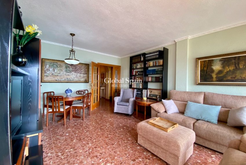 Venta - APARTAMENTO -
TORREVIEJA - Playa del Cura