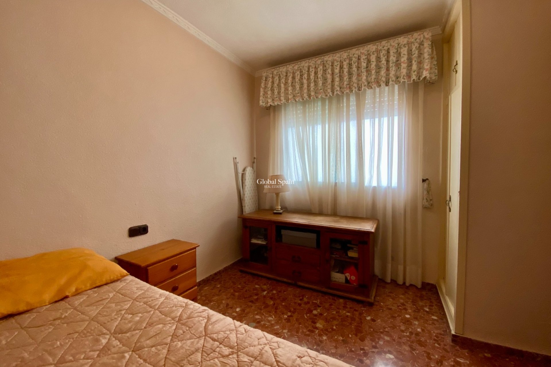 Venta - APARTAMENTO -
TORREVIEJA - Playa del Cura