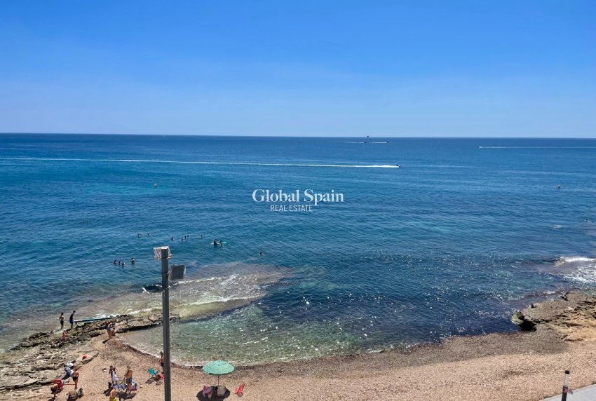 Venta - APARTAMENTO -
TORREVIEJA - Playa del Cura