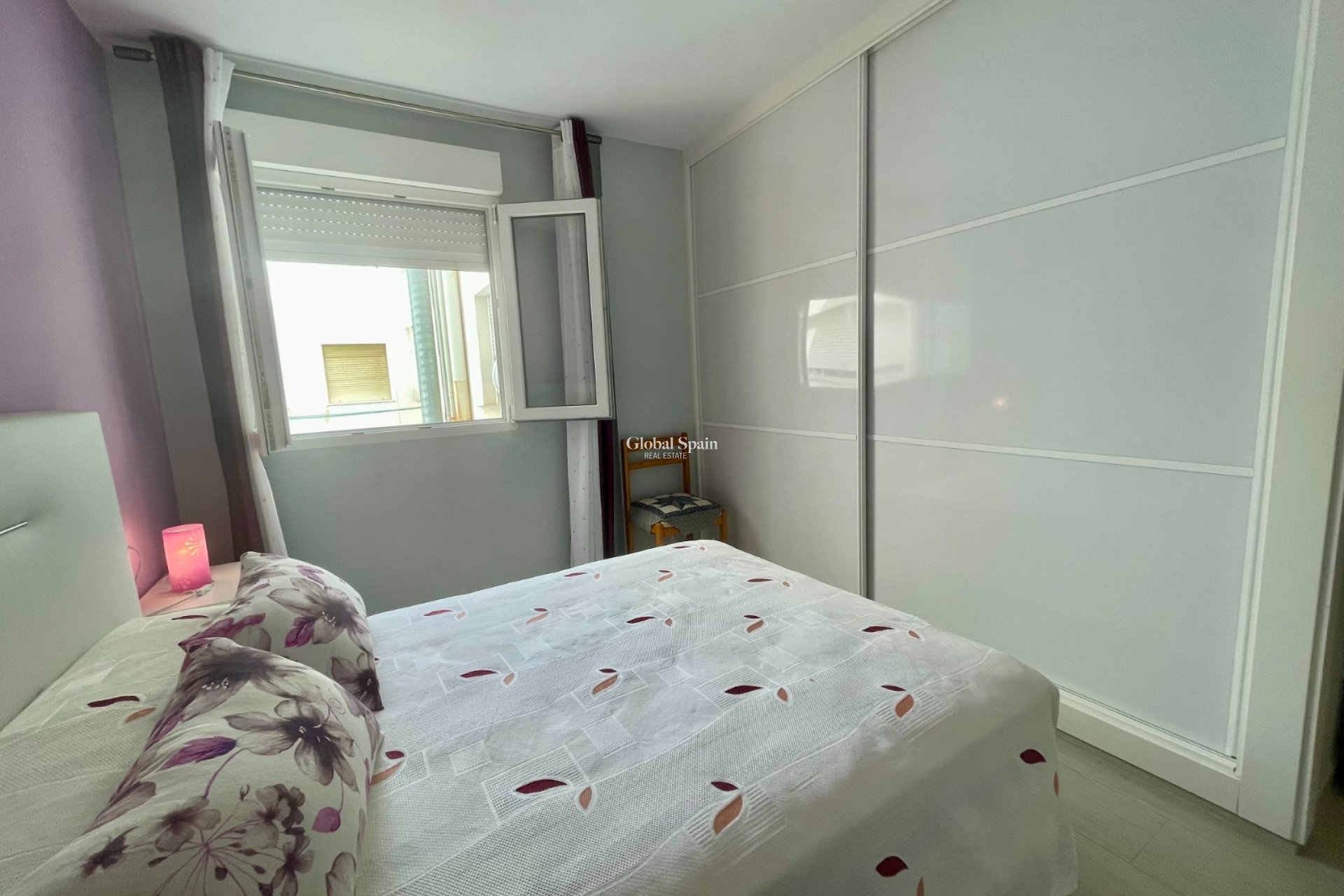 Venta - APARTAMENTO -
TORREVIEJA - Playa del Cura
