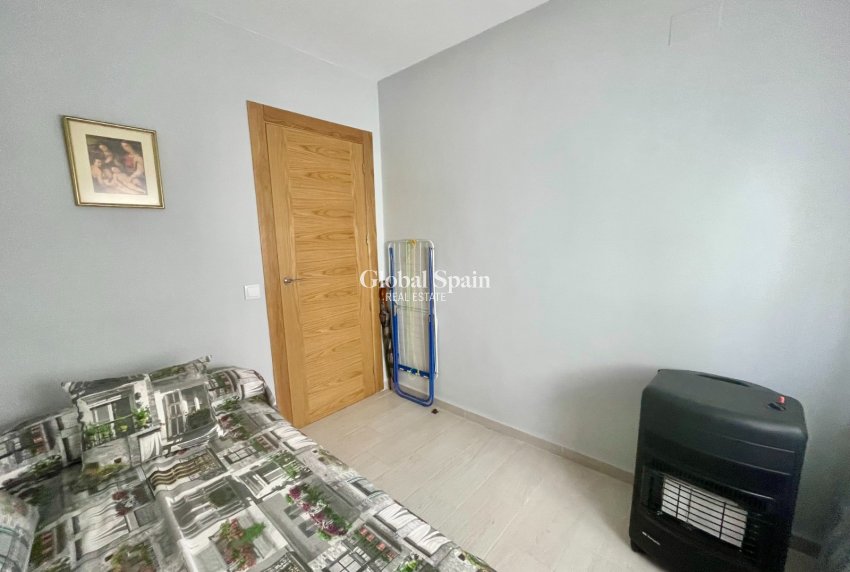 Venta - APARTAMENTO -
TORREVIEJA - Playa del Cura