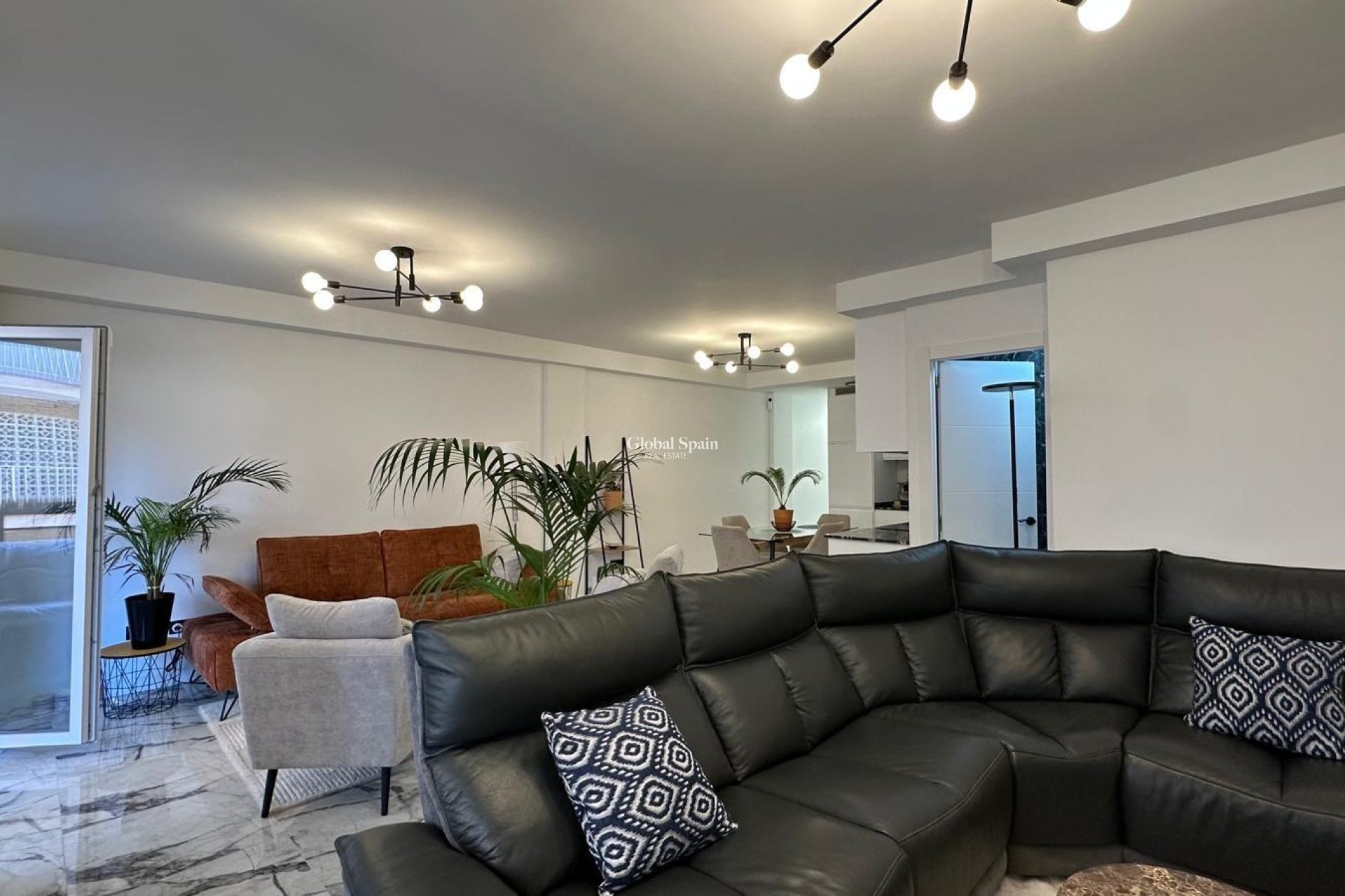 Venta - APARTAMENTO -
TORREVIEJA - Playa del Cura