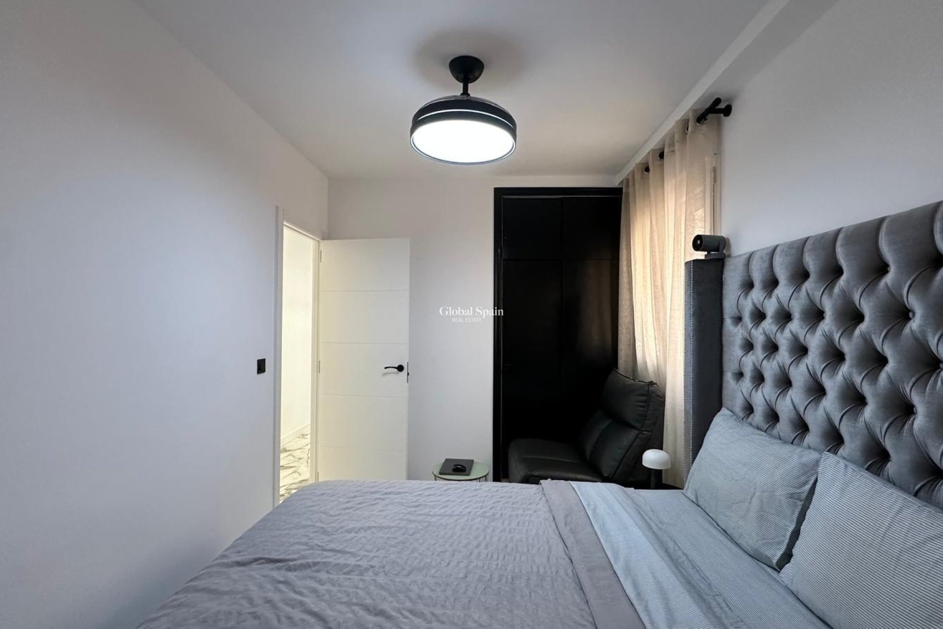 Venta - APARTAMENTO -
TORREVIEJA - Playa del Cura
