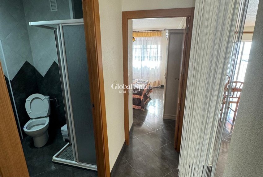 Venta - APARTAMENTO -
TORREVIEJA - Playa del Cura