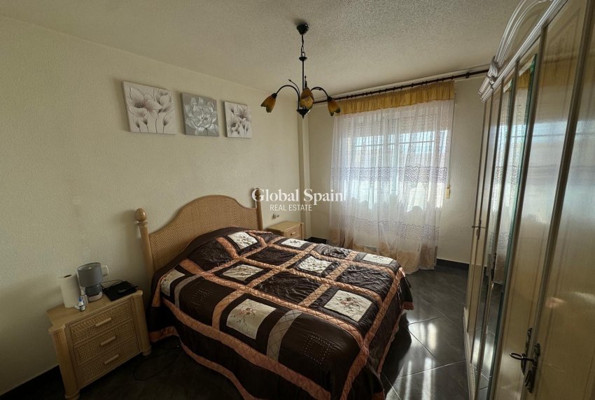 Venta - APARTAMENTO -
TORREVIEJA - Playa del Cura