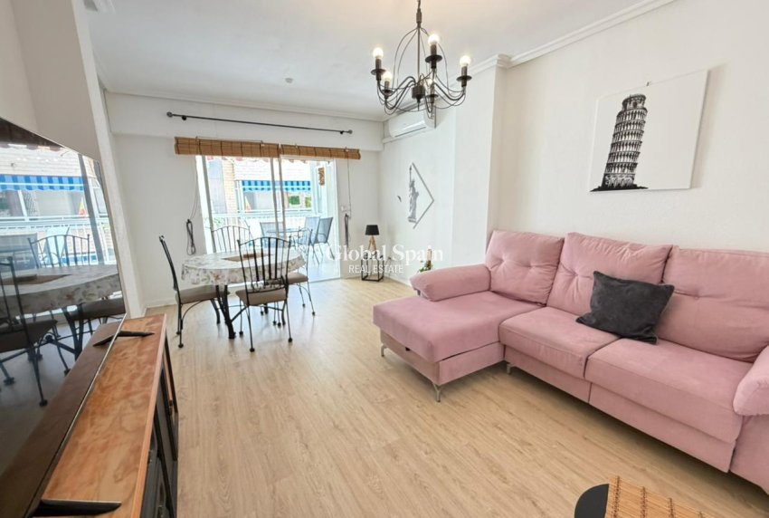 Venta - APARTAMENTO -
TORREVIEJA - Playa del Cura