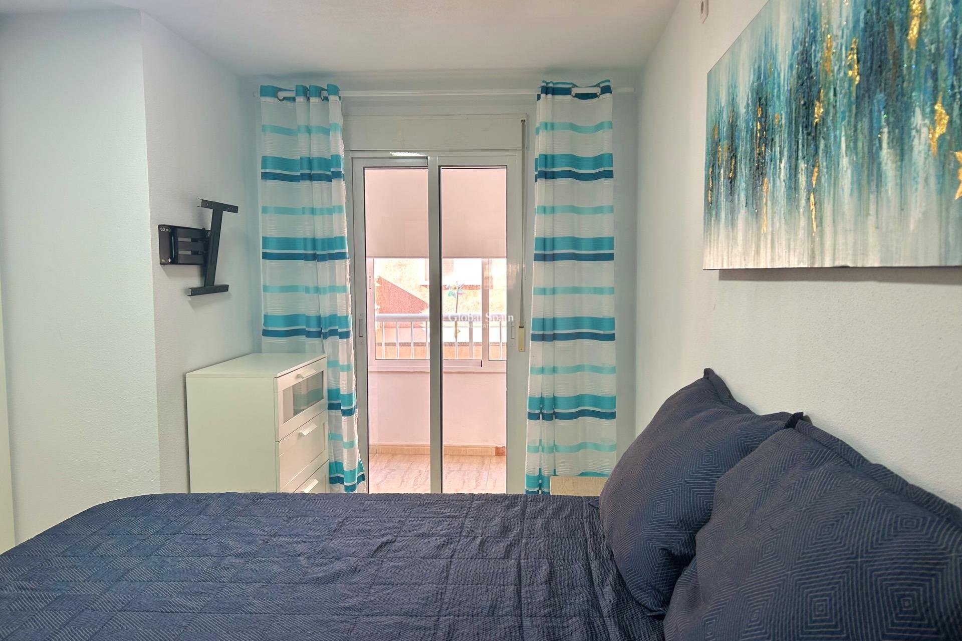 Venta - APARTAMENTO -
TORREVIEJA - Playa del Cura